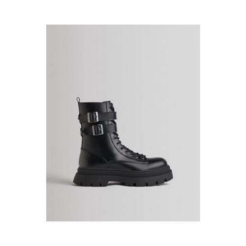 Черные ботинки на толстой подошве со шнуровкой и пряжками Bershka-Черный цвет