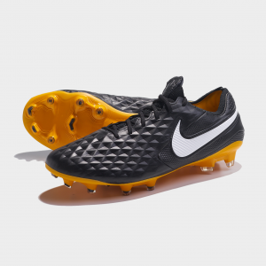 Бутсы Nike Legend 8 Elite FG