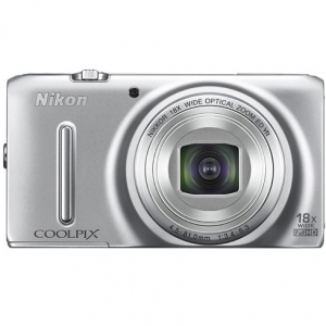 Цифровой фотоаппарат Nikon Coolpix S9500
