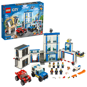 Конструктор Town Полицейский участок LEGO Duplo 10902