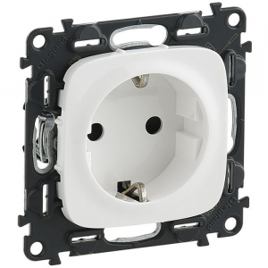 Механизм розетки Legrand Valena Allure 753720 одноместный с заземлением и защитными шторками белый