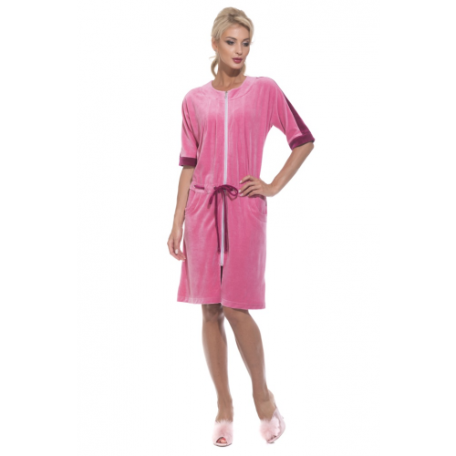 Уютный женский халат на молнии из мягкой велюровой ткани розового цвета с О-образным вырезом горла PECHE MONNAIE №392 Сухая роза