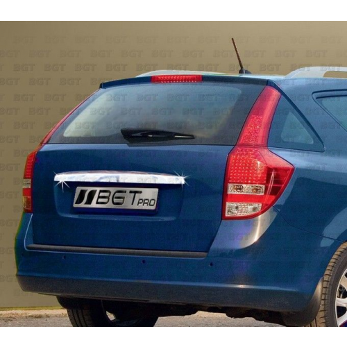 Накладка над номером на крышку багажника для Kia Ceed SW «2007-»