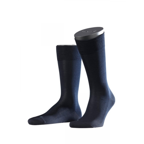 Мужские носки из хлопка с элементами ручной работы темно-синего цвета Falke 14646 Sensitive Malaga (муж.) Темный-синий 6370