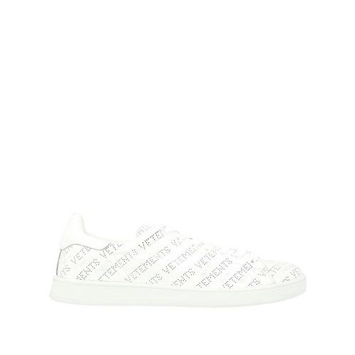 Кеды и кроссовки VETEMENTS 11823418DC