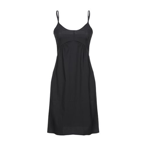 Короткое платье LIVIANA CONTI 34799288LA