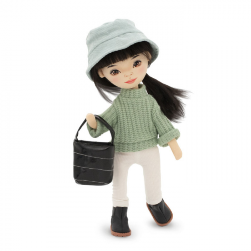 Orange Toys Lilu в зеленом свитере Серия Весна 32 см