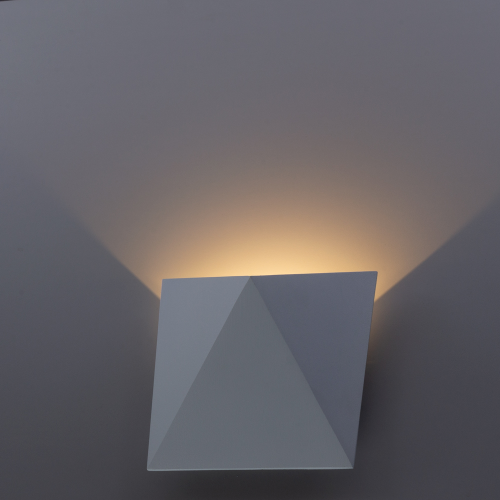 Светильник светодиодный уличный настенный ARTE LAMP BUSTA (A1609AP-1WH) 7 Вт 220 В 3000К теплый белый свет IP54