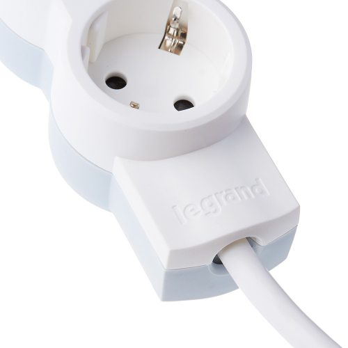 Удлинитель бытовой Legrand с заземлением 3 м 16 А 230 В 3,5 кВт 3 розетки ПВС 3х1,5 мм2 IP20 белый