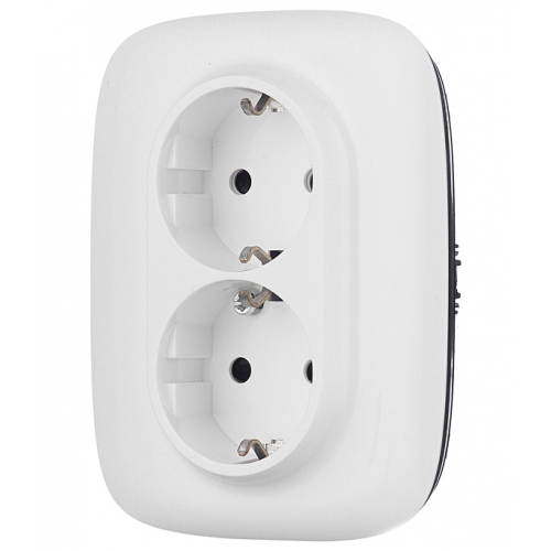 Розетка с рамкой Legrand Valena Allure 753726 двойная скрытая установка белая с заземлением со шторками