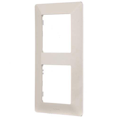 Рамка Legrand Valena LIFE 754042 двухместная универсальная слоновая кость