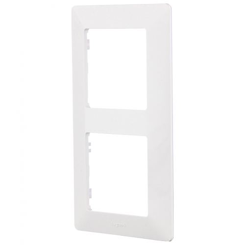 Рамка Legrand Valena LIFE 754002 двухместная универсальная белая