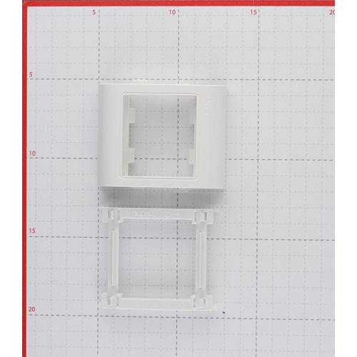 Рамка-суппорт для кабель-канала 80х40/60 мм DKC Viva 10043 белая под 2 модуля