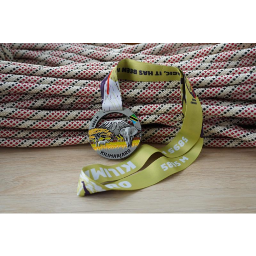 Медаль "Kilimandjaro Mountain Medals 5895"