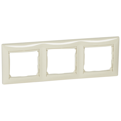 Рамка на 3 поста Legrand VALENA CLASSIC 695633