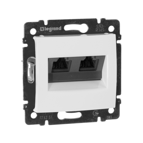 Розетка интернет RJ-45 Legrand VALENA 774231