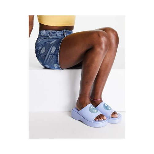 Нежно-голубые массивные сандалии в стиле 90-х ASOS DESIGN Free-Spirit