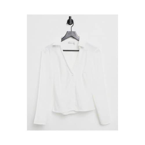 Атласная рубашка узкого кроя цвета слоновой кости ASOS DESIGN Белый