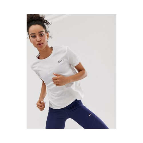 Белая футболка Nike Running Miler