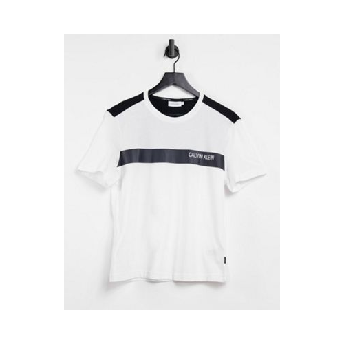 Белая футболка с контрастной полоской и логотипом на груди Calvin Klein