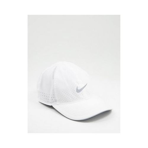Белая кепка Nike Running Aerobill