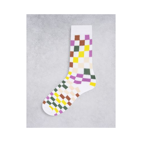 Белые спортивные носки в разноцветную шахматную клетку ASOS DESIGN
