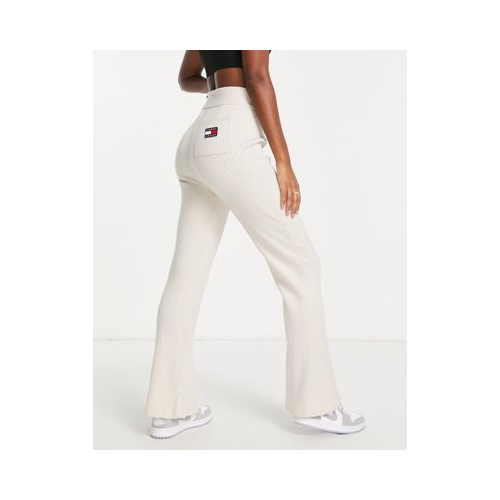 Брюки светло-бежевого цвета в рубчик с широкими штанинами и нашивкой с логотипом Tommy Jeans-Светло-бежевый