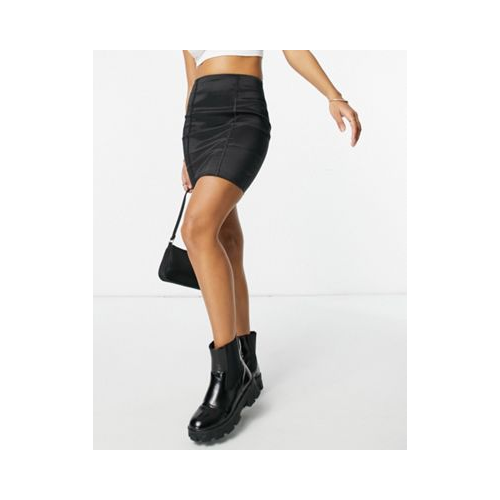Черная атласная облегающая мини-юбка от комплекта NaaNaa