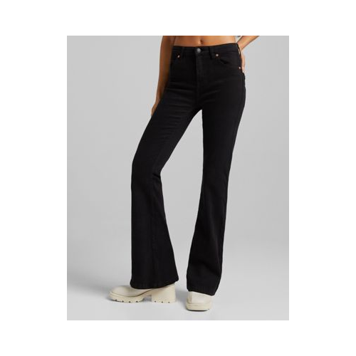 Черные расклешенные джинсы Bershka-Черный цвет
