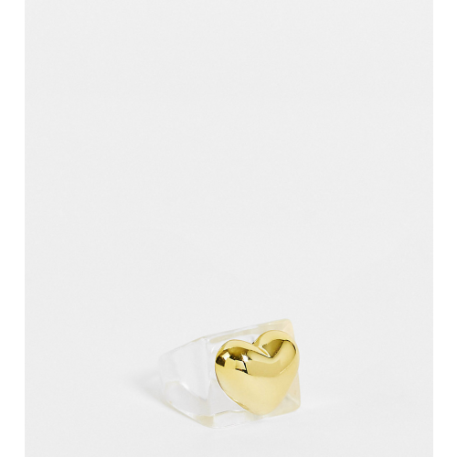 Эксклюзивное массивное кольцо из прозрачной смолы с золотистым сердечком Big Metal London Exclusive