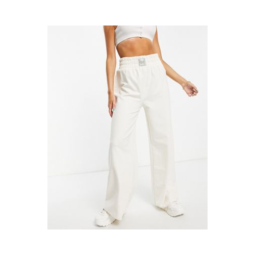 Кремовые брюки с широкими штанинами в стиле casual Chelsea Peers Белый