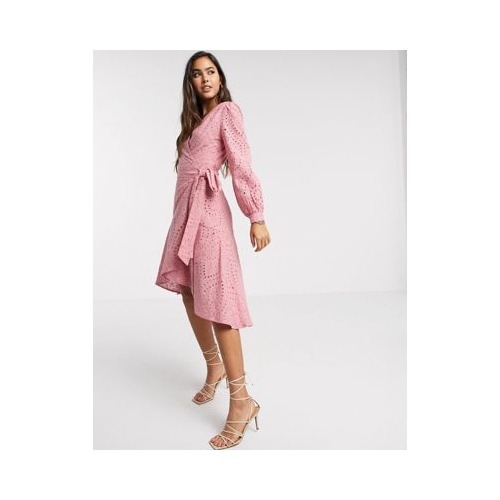 Розовое платье миди с вышивкой ришелье и запахом Forever U-Розовый цвет