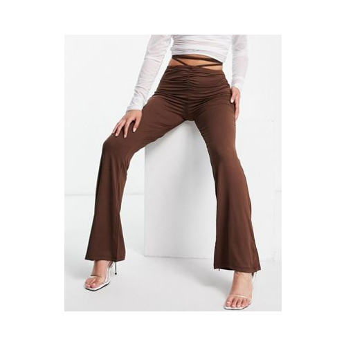 Шоколадные расклешенные брюки с ремешками на бедрах Night Addict-Коричневый цвет