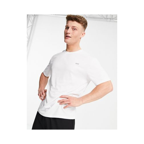 Спортивная футболка свободного кроя из быстросохнущей ткани ASOS 4505 Icon Белый