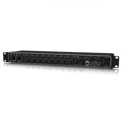 Аудиоинтерфейс Behringer UMC1820