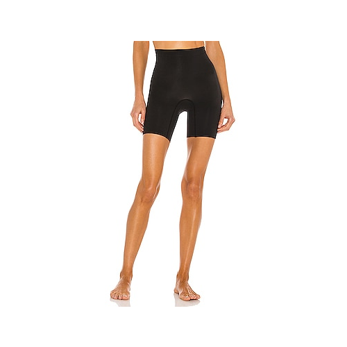 Power short - SPANX 2744