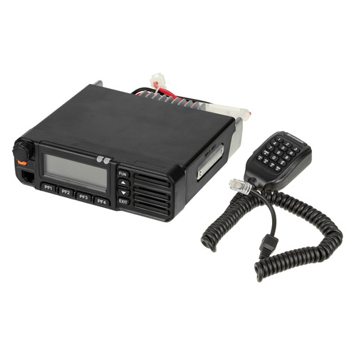 Рация Comrade R90 UHF 199кан. до 50км компл.:1шт автомоб. черный (13452)