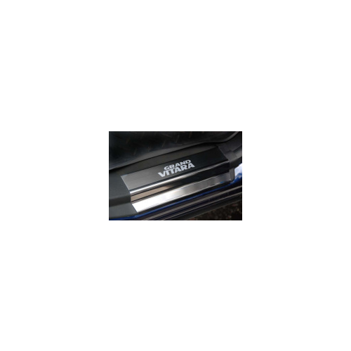 Накладки на внутренние пороги с надписью, нержавеющая сталь, 4 штуки (5D) Alu-Frost 08-1459 Suzuki Grand Vitara (3G) 2005-