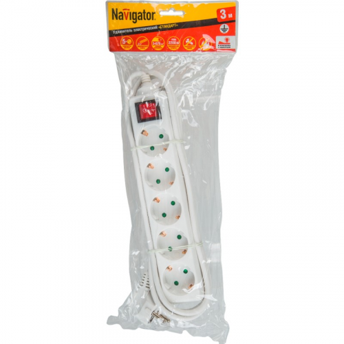 Удлинитель Navigator 71 557 NPE-S-05-300-ESC-3x0.75 с/з с выкл. 5 гн. 3м, цена за 1 шт