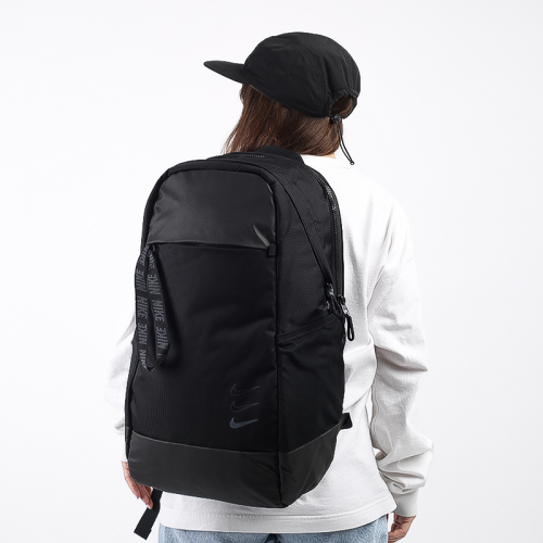 Рюкзак Nike Essentials Backpack BA6143-011