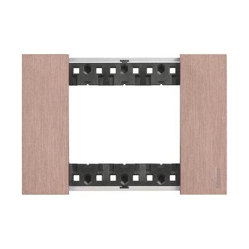  Рамка Bticino Living Now RAME 3-модульная KA4803ZM