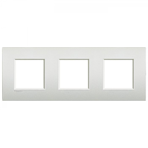  Рамка LivingLight Air Белый жемчуг 2+2+2 модуля Bticino LNE4802M3PR