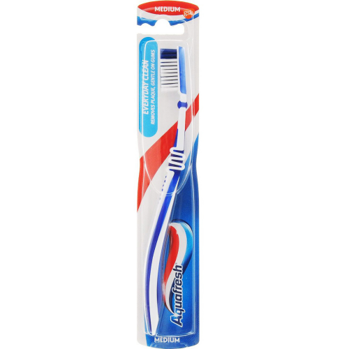 Зубная щетка Aquafresh Clean Control средняя