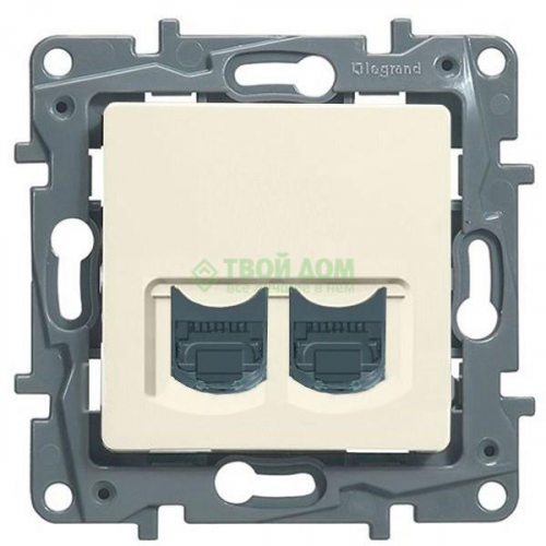 Комбинированная розетка Legrand Etika 672352